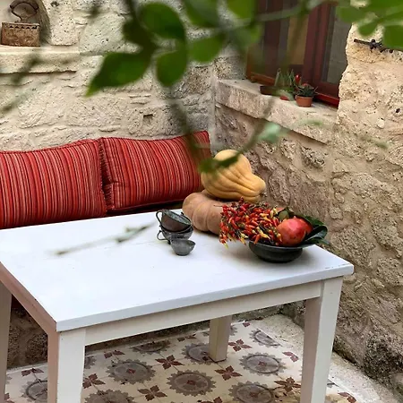 Semesterbostad Alacati Red House