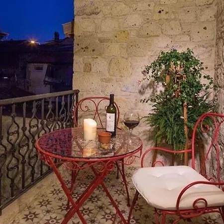 Сasa de vacaciones Alacati Red House *