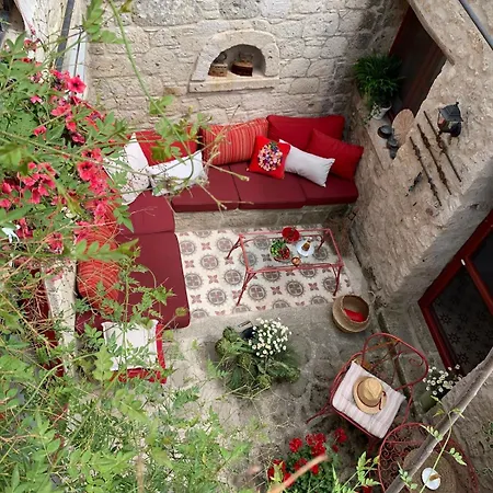 Alacati Red House Semesterbostad Çeşme