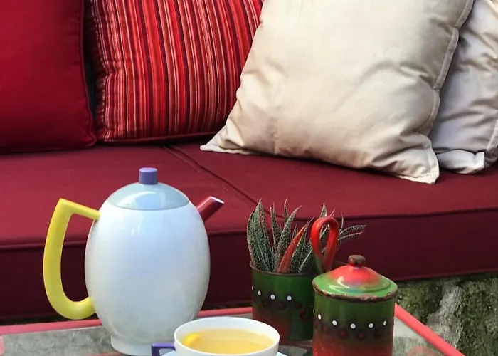 Дом отдыха Alacati Red House *