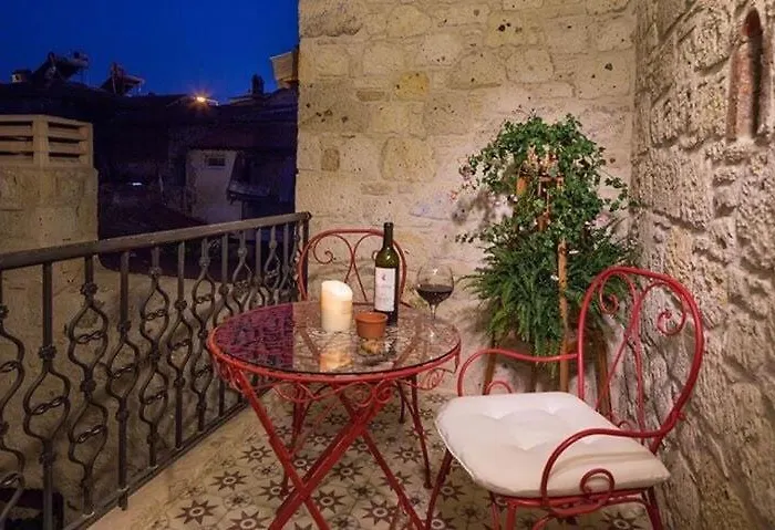 Дом отдыха Alacati Red House *