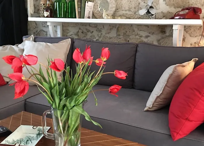 Дом отдыха Alacati Red House Кешме