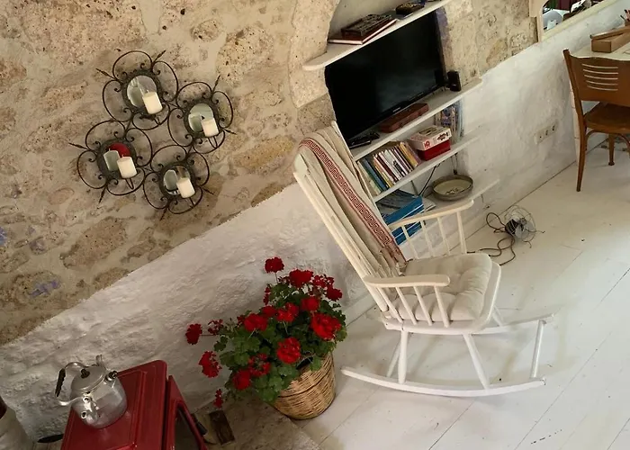 Alacati Red House Дом отдыха